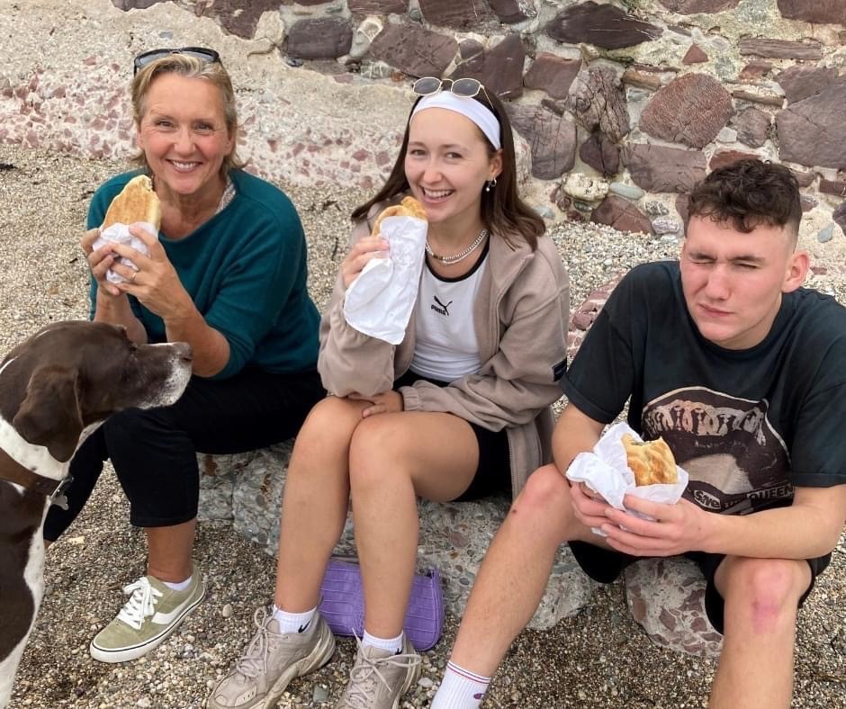 Frost's working mums Nikki