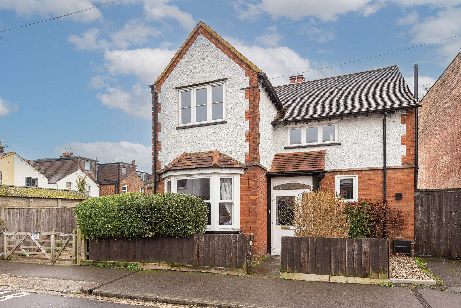 3 bedroom detached house to rent, Available now College Road, St. Albans, AL1, main image