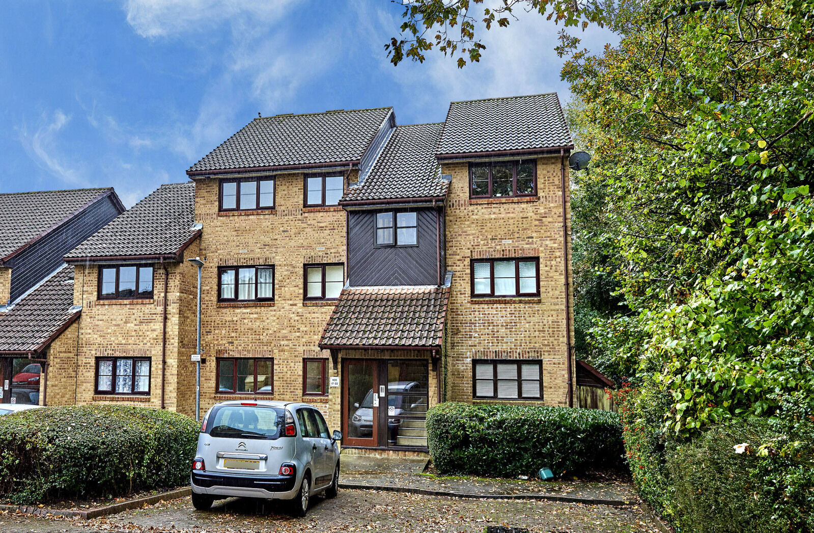 2 bedroom  flat for sale The Larches, Milford Close, AL4, main image