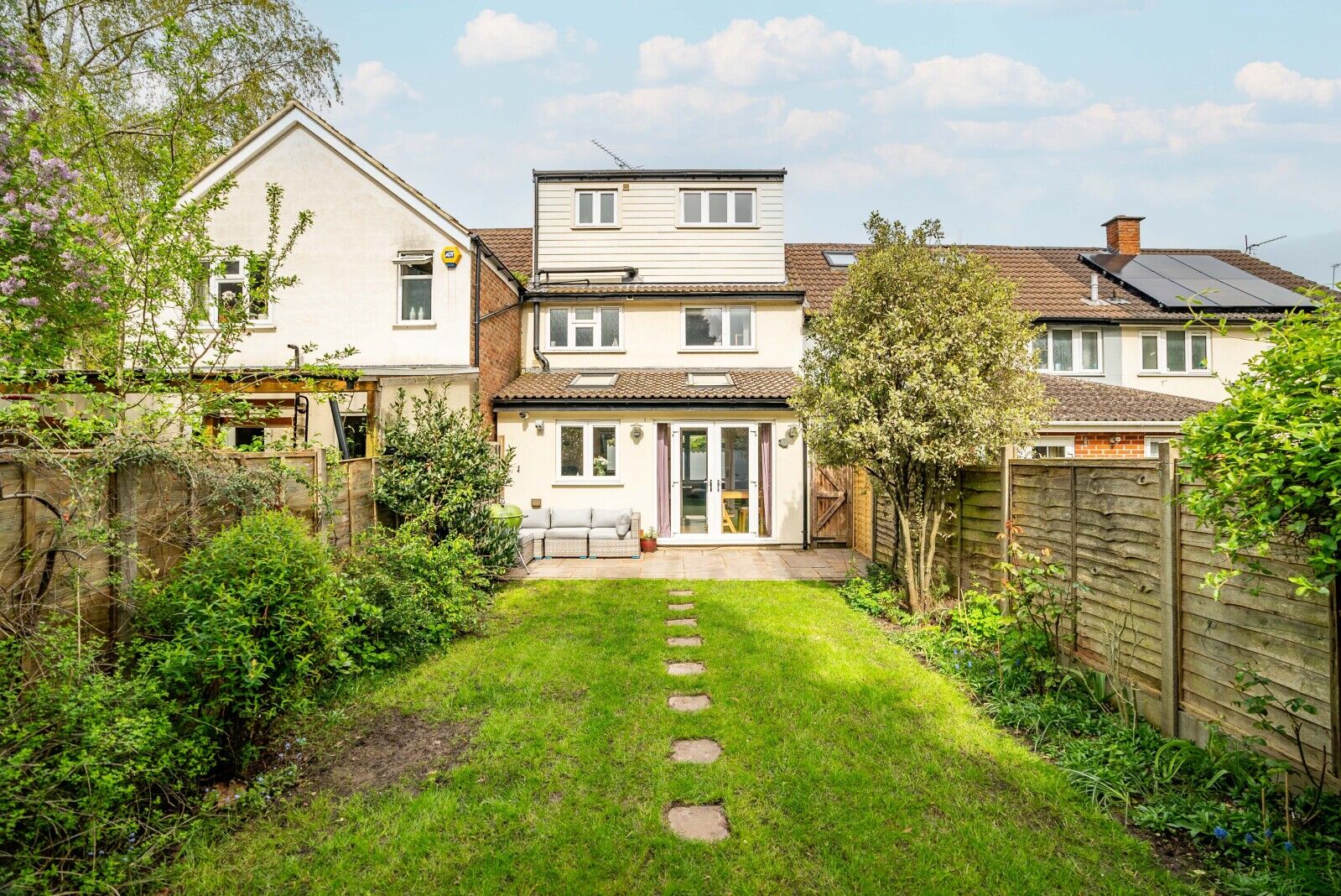 3 bedroom mid terraced house for sale Drakes Drive, St. Albans, AL1, main image