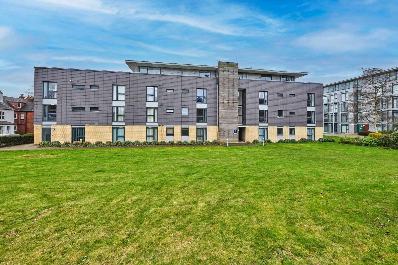 2 bedroom  flat for sale Winchester Court, Newsom Place, AL1, main image