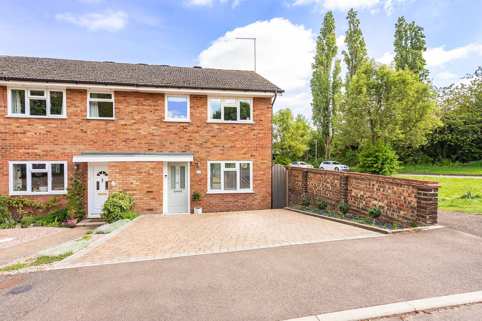 3 bedroom end terraced house for sale Hadleigh Court, Harpenden, AL5, main image