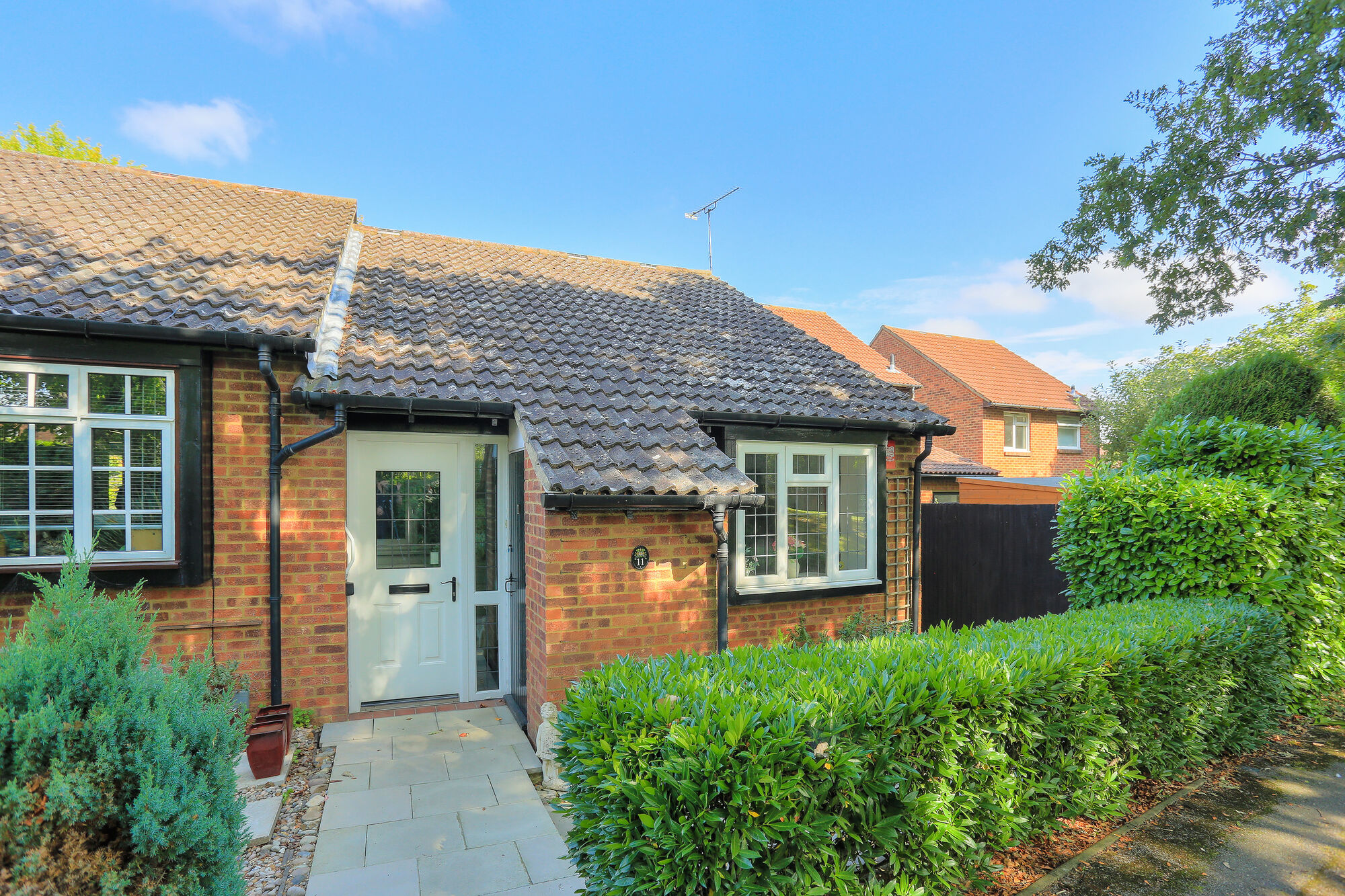 2 bedroom  bungalow to rent, Available from 20/05/2024 Ripon Way, St Albans, AL4, main image